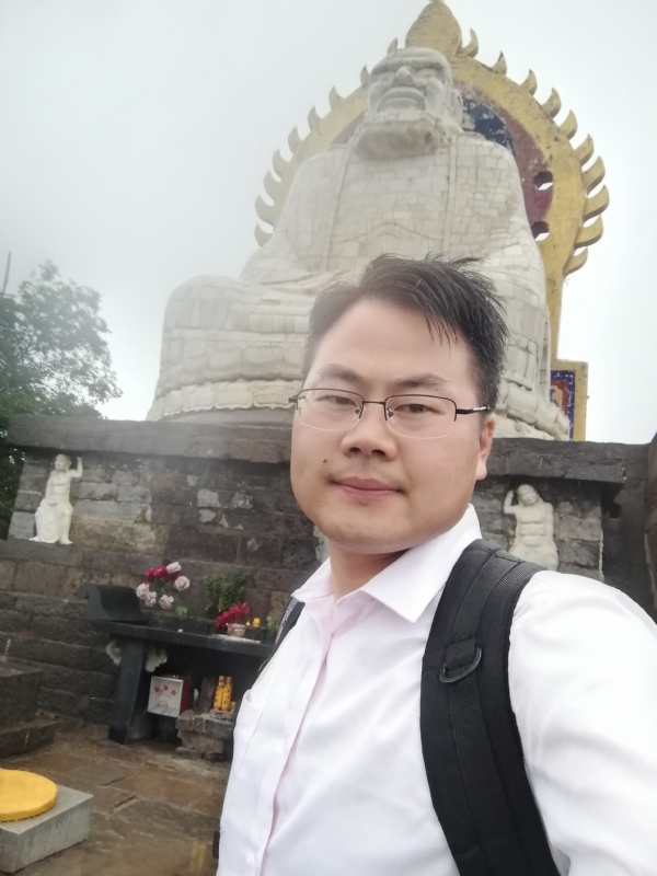 江洋党总顾问的第一张照片--嘉兴相亲服务中心