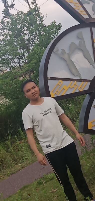 愉快的阳光的第一张照片--嘉兴相亲服务中心
