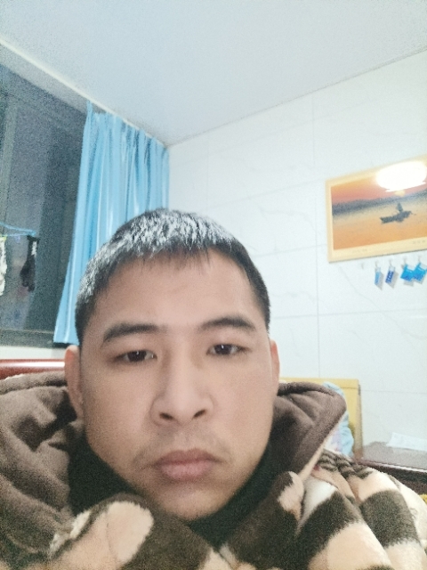 寂寞的第二张照片--嘉兴相亲服务中心