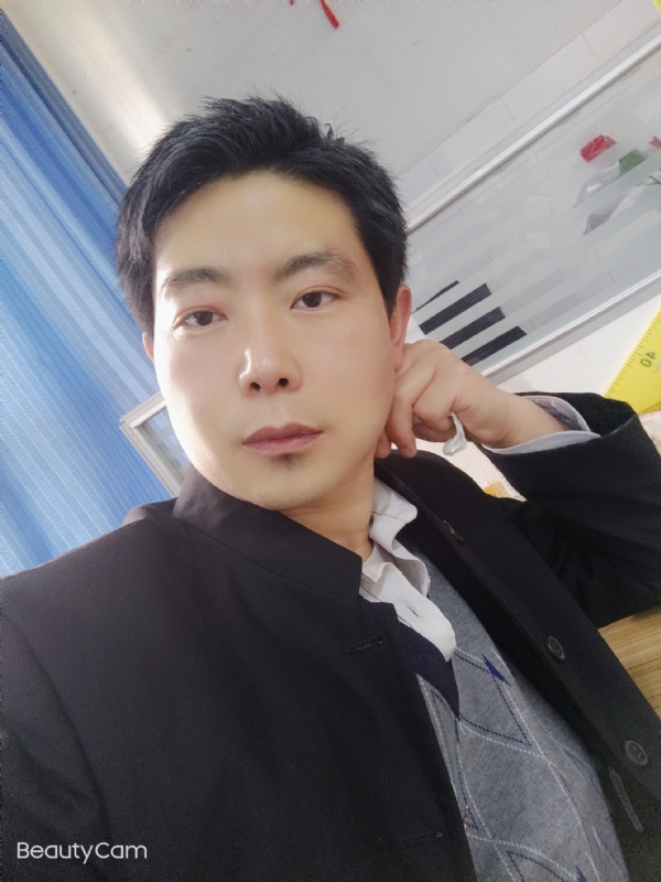 铜豌豆的第一张照片--嘉兴相亲服务中心