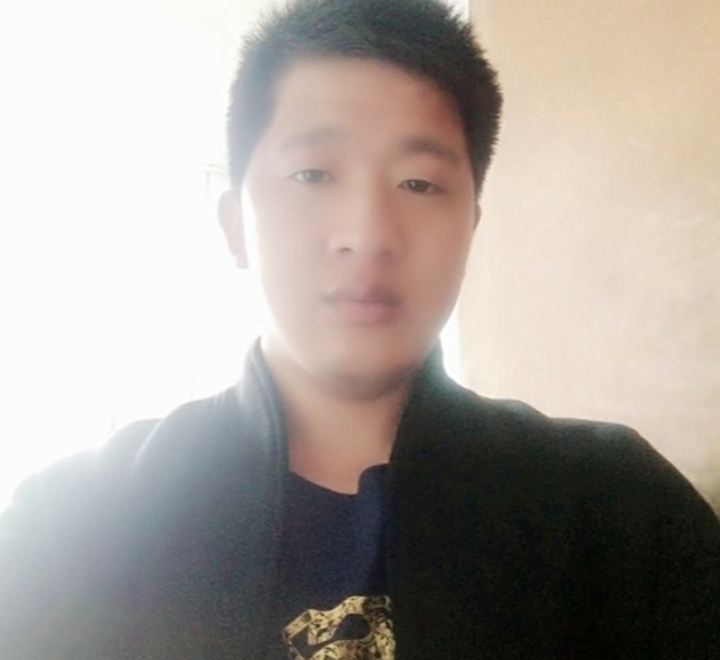 形影不离的第一张照片--嘉兴相亲服务中心