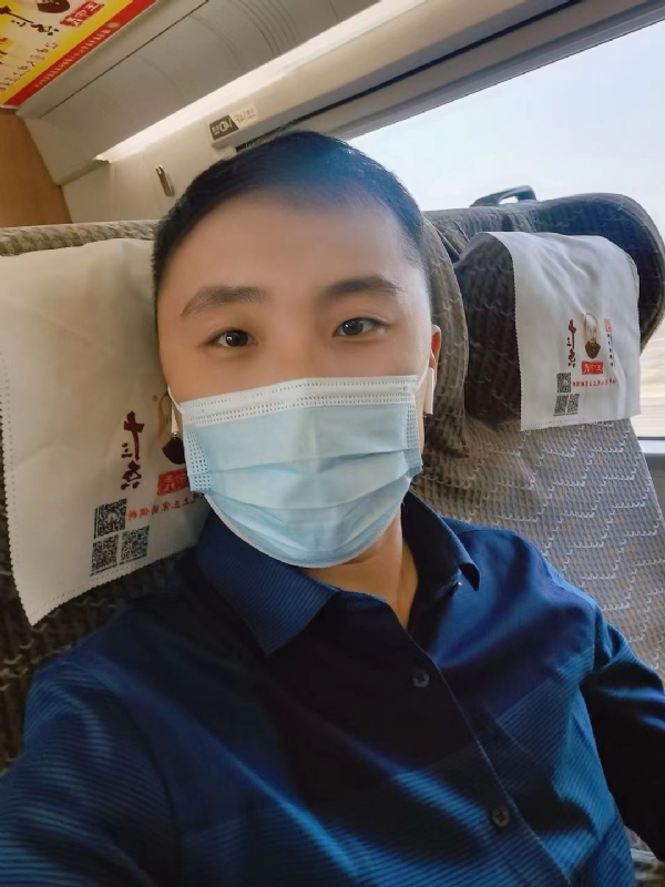 孤独的小屁猪的第二张照片--嘉兴相亲服务中心