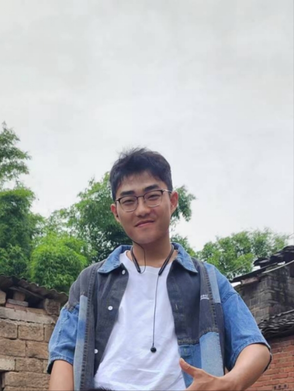 越努力越幸运的第一张照片--嘉兴相亲服务中心