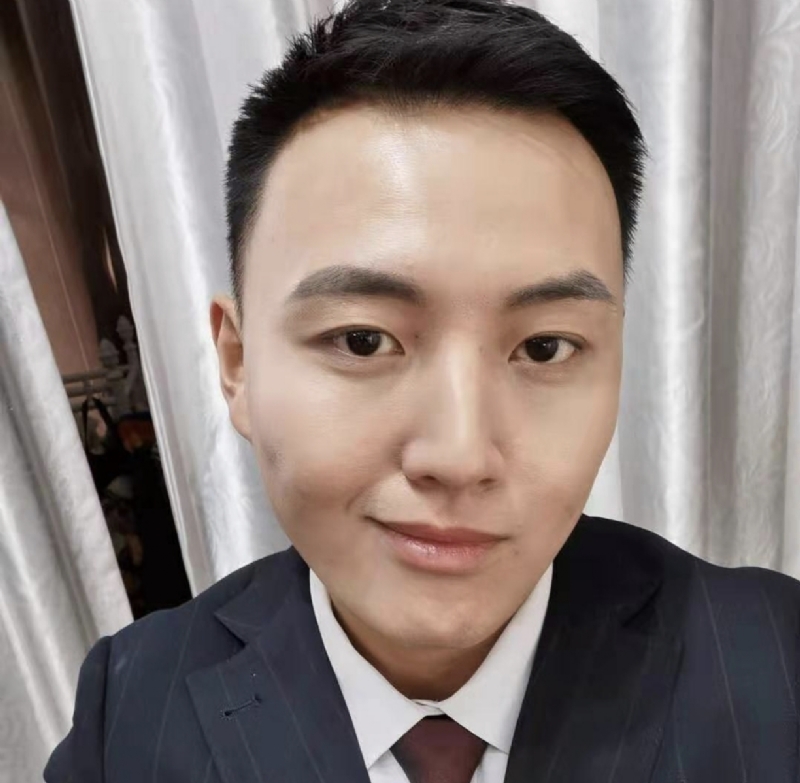 英俊潇洒的第二张照片--嘉兴相亲服务中心