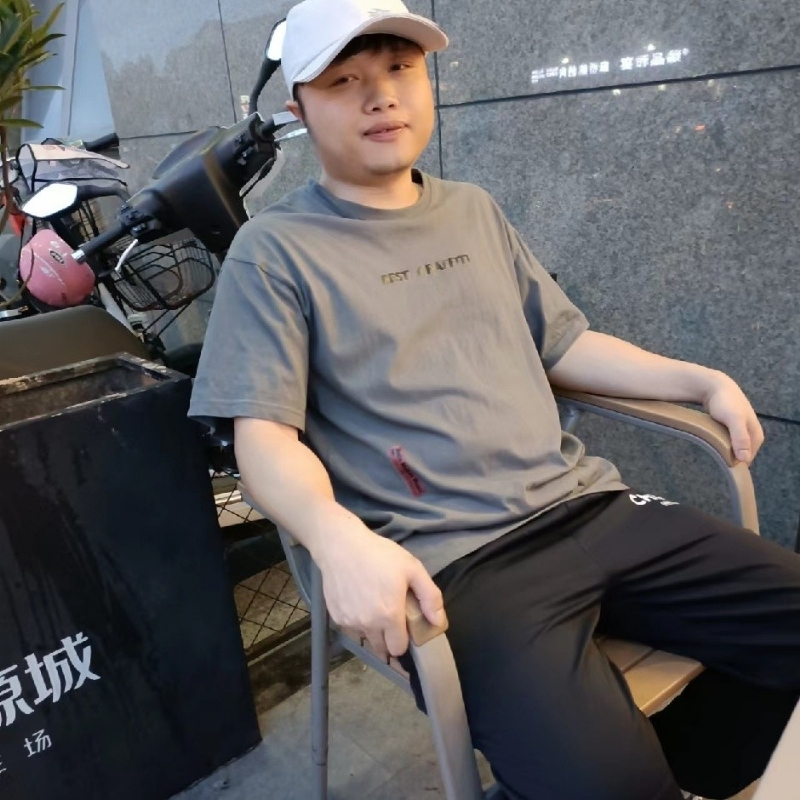 风吹半夏的第一张照片--嘉兴相亲服务中心