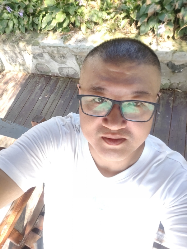 羊十八的第一张照片--嘉兴相亲服务中心