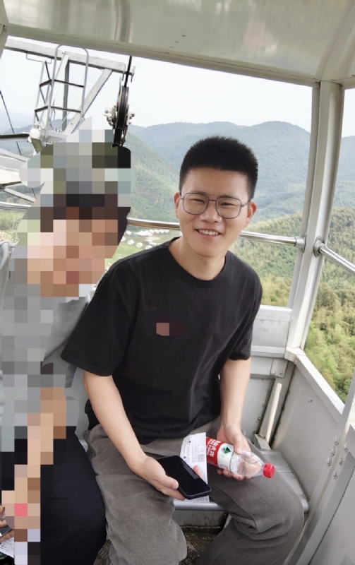 奔奔笨笨的第一张照片--嘉兴相亲服务中心