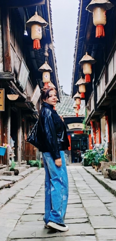 宛霞的第五张照片--嘉兴相亲服务中心