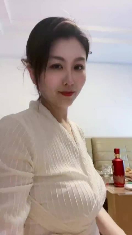 钕钕的第一张照片--嘉兴相亲服务中心