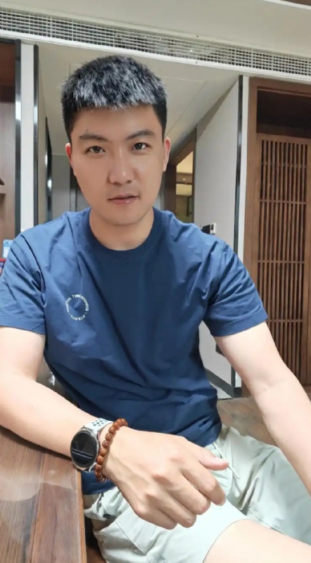 大鹏展翅的第三张照片--嘉兴相亲服务中心