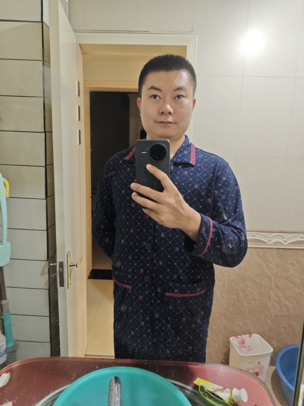 迷迷糊糊的第一张照片--嘉兴相亲服务中心