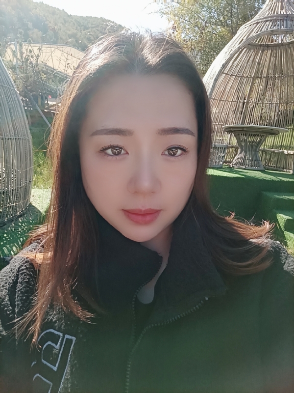 阿燕的第一张照片--嘉兴相亲服务中心