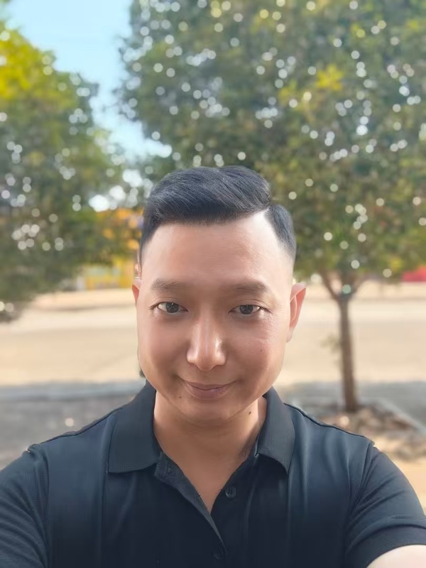 巷子里的猫的第一张照片--嘉兴相亲服务中心