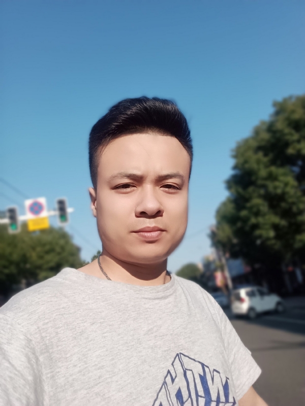 简简单单的第一张照片--嘉兴相亲服务中心