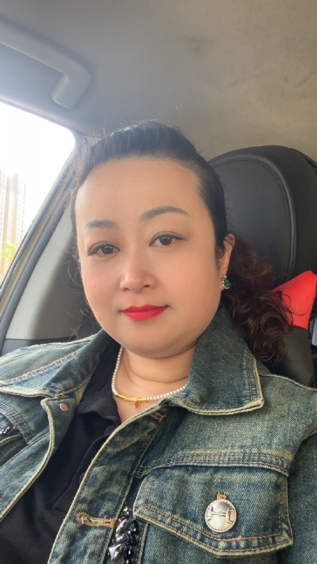 云中的蝶的第一张照片--嘉兴相亲服务中心